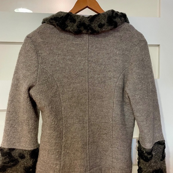 Unique Gray and Black Wool Jacket - Picture 3 of 3